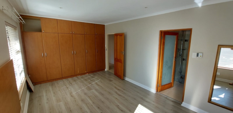 5 Bedroom Property for Sale in Ferreira Town Eastern Cape